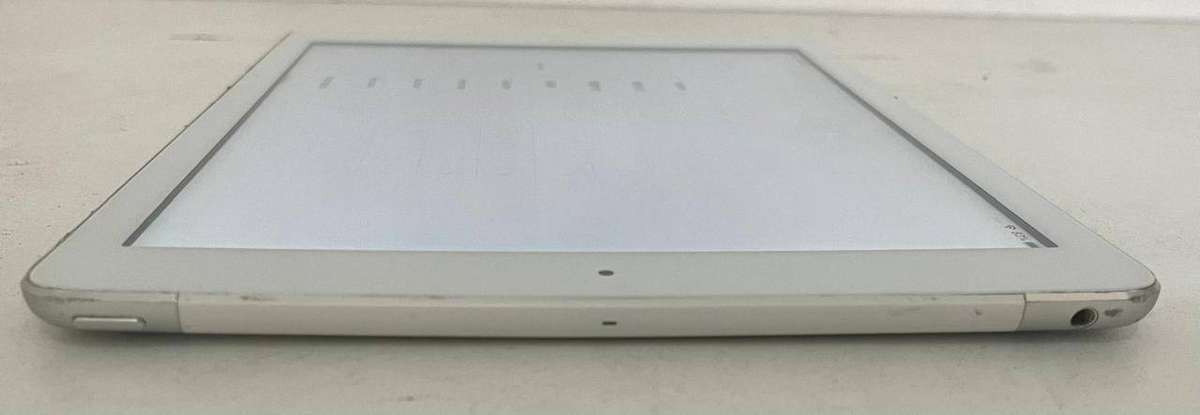 Apple Ipad A1475 wifi + Cell For Spares