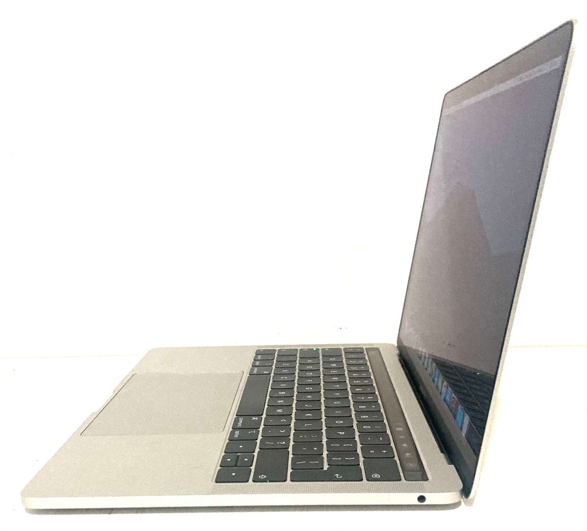 Apple MacBook Pro A2159 Touch Bar Intel Core i5 (13-inch,2019, Two Thunderbolt 3 ports)