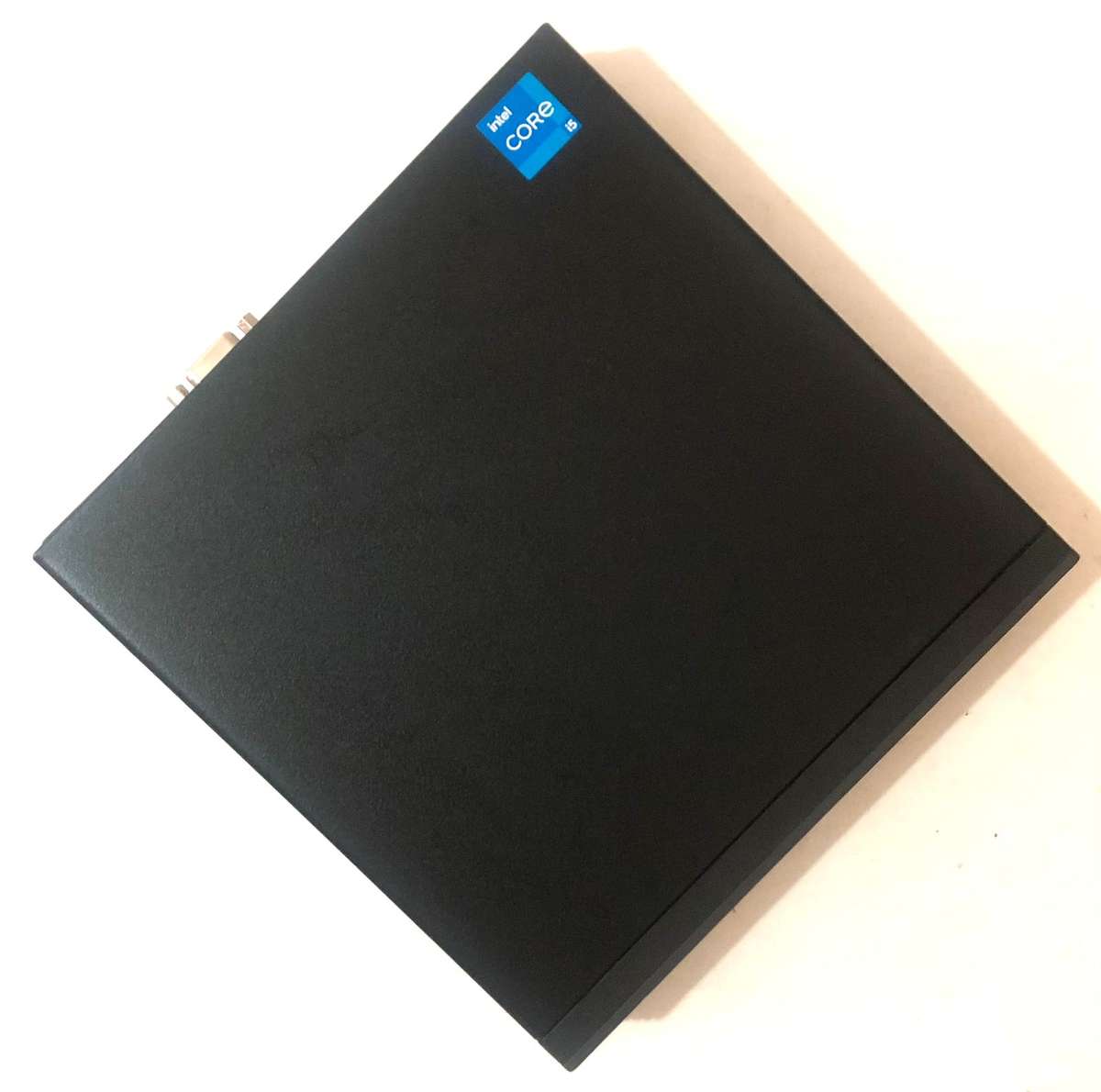 Lenovo ThinkCentre M70q Gen 3 Desktop PC  Core i5-12400T / 8GB RAM / 128GB SSD / Win 11 Pro