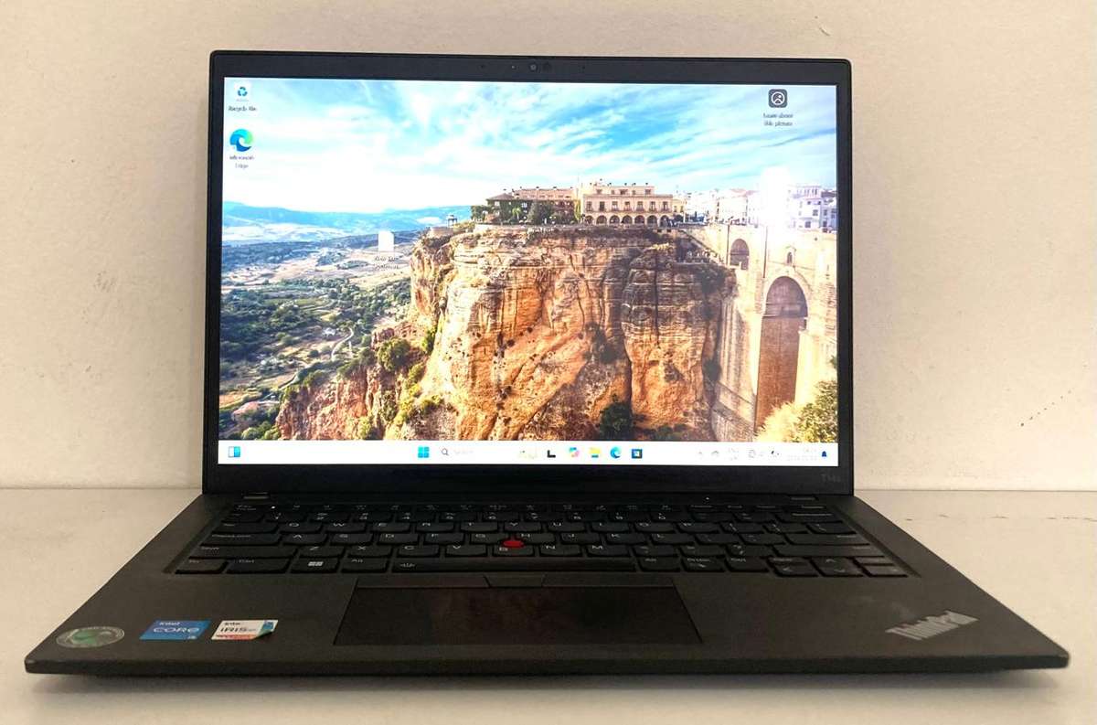 Lenovo T14s GEN 3 12th Gen i5 16gb Ram 512gb SSd Touch Screen Lenovo Warranty Oct 2025