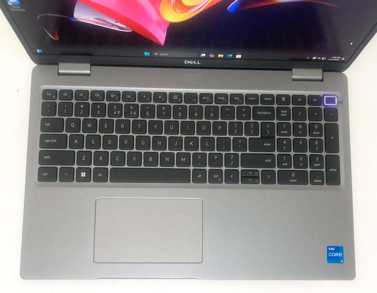 Dell Latitude 5520 15" i5 - 11th Gen 16gb 256gb Excellent Working Condition