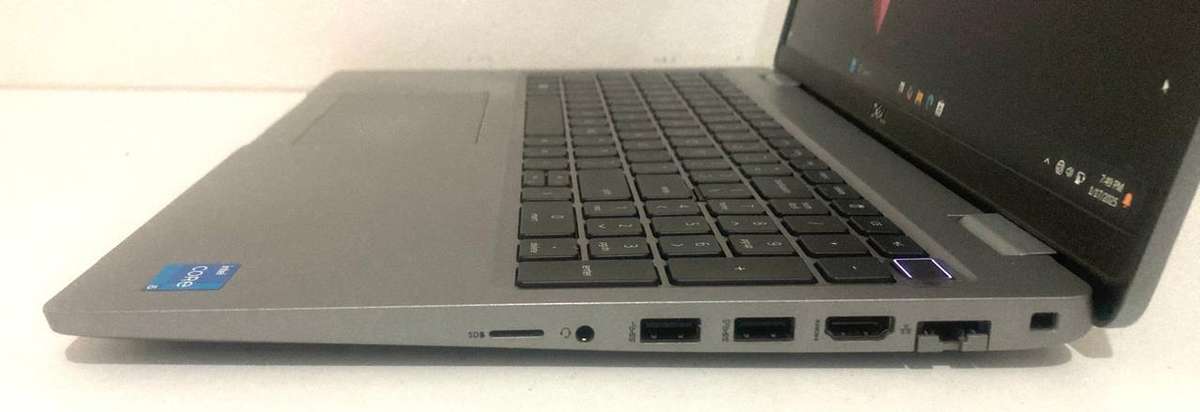 Dell Latitude 5520 15" i5 - 11th Gen 16gb 256gb Excellent Working Condition