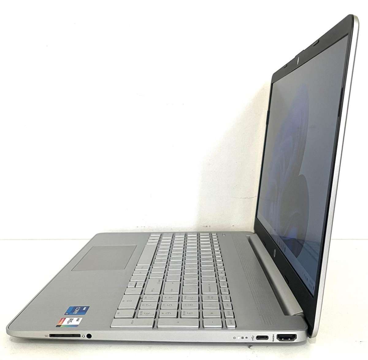 HP 15s |  12th Gen Quad Core i7, 20GB RAM, 512GB SSD, FHD | Monster Specs | Bargain Buy!