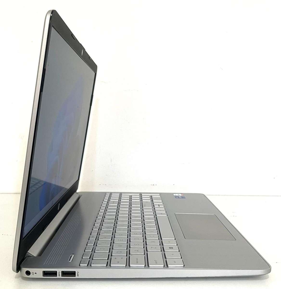 HP 15s |  12th Gen Quad Core i7, 20GB RAM, 512GB SSD, FHD | Monster Specs | Bargain Buy!