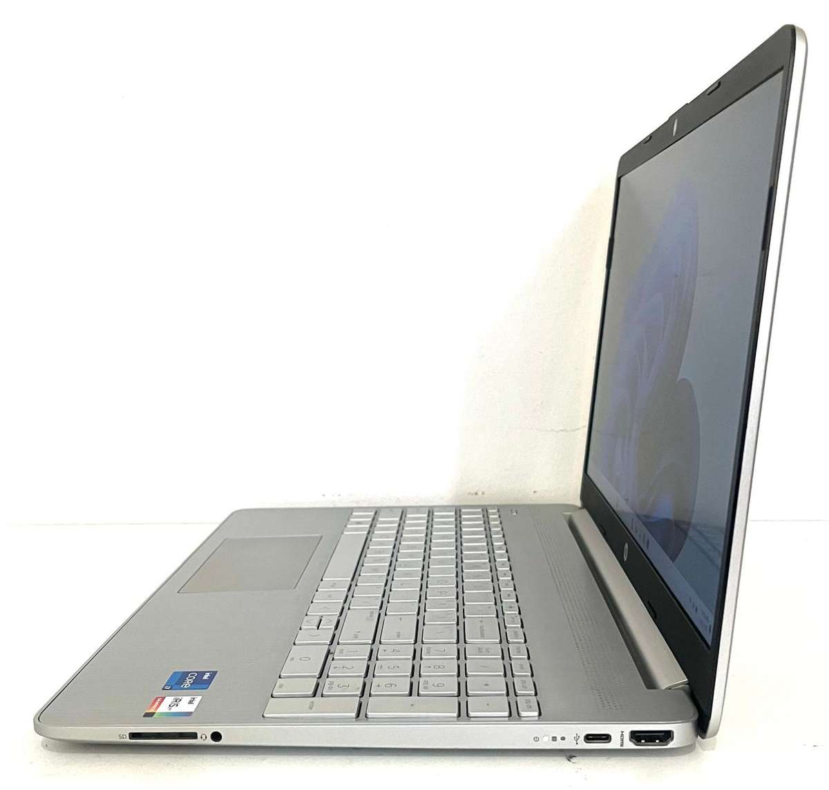 HP 15s |  12th Gen Quad Core i7, 20GB RAM, 512GB SSD, FHD | Monster Specs | Bargain Buy!