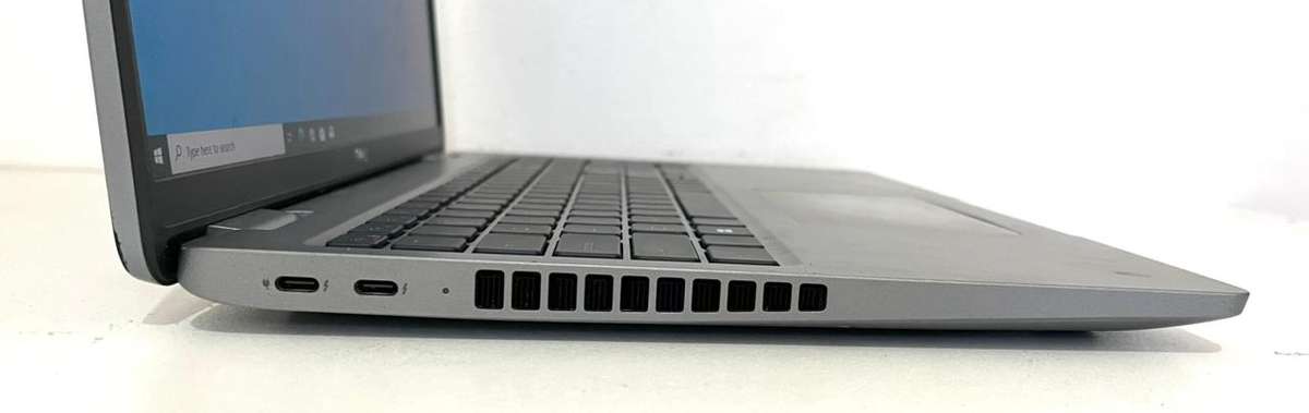 Dell Latitude 5540 15.6" i5-1345U 13th Gen 16gb Ram 256gb SSD  Dell Warranty up to Sept 2026