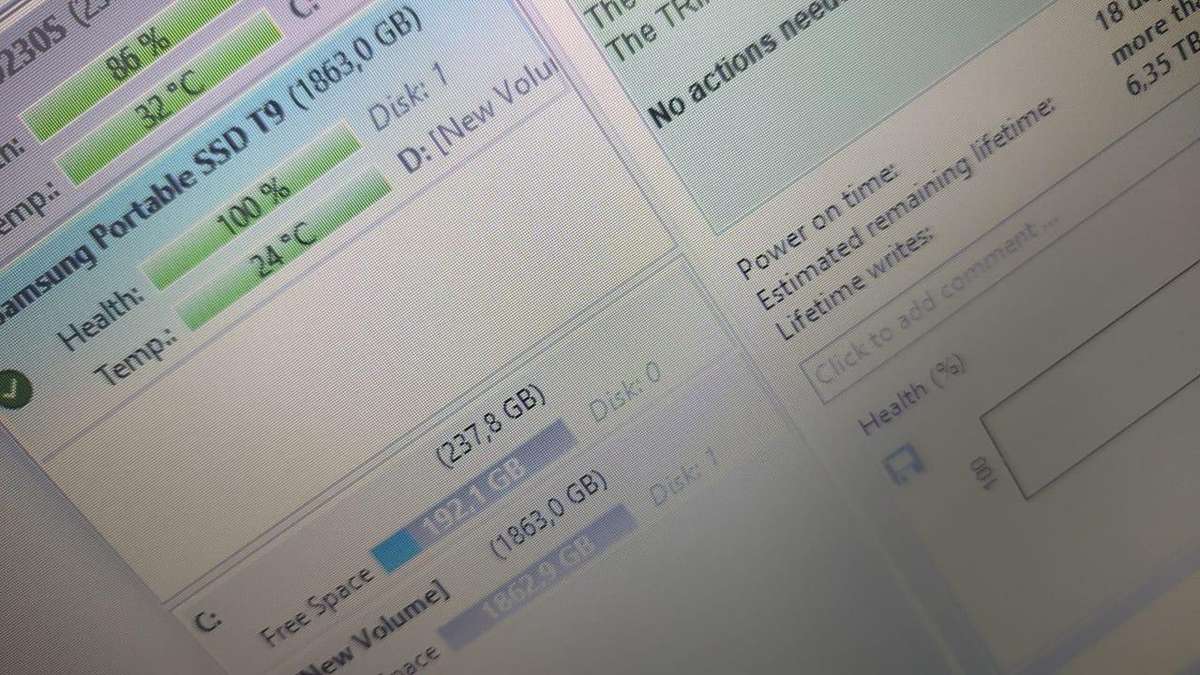 2TB Samsung T9 Shield USB-C Powered External SSD-100% Health