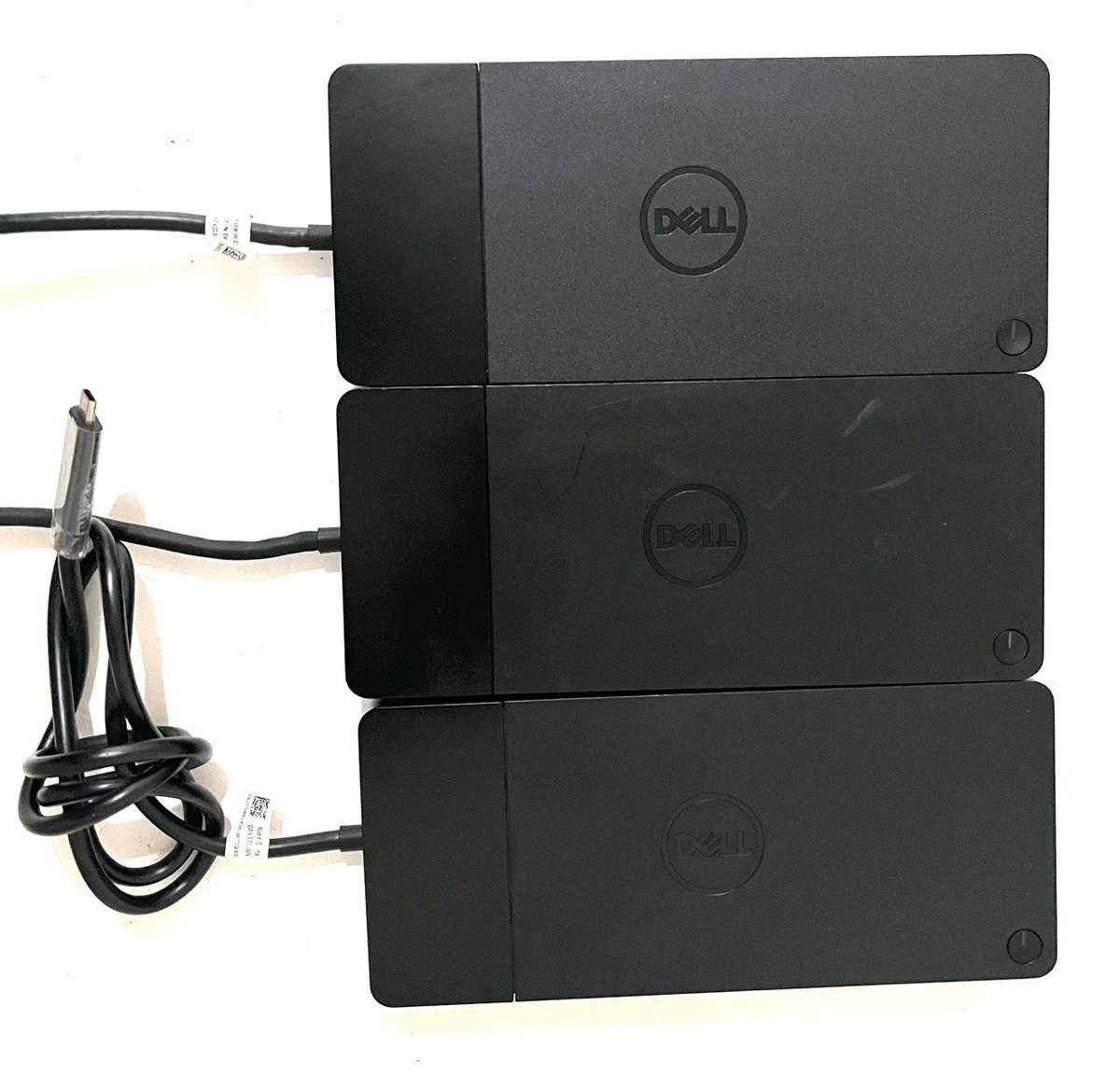 Dell doc WD19s x 1,wD19 X 2 - 2 units comes on one not- For Spares
