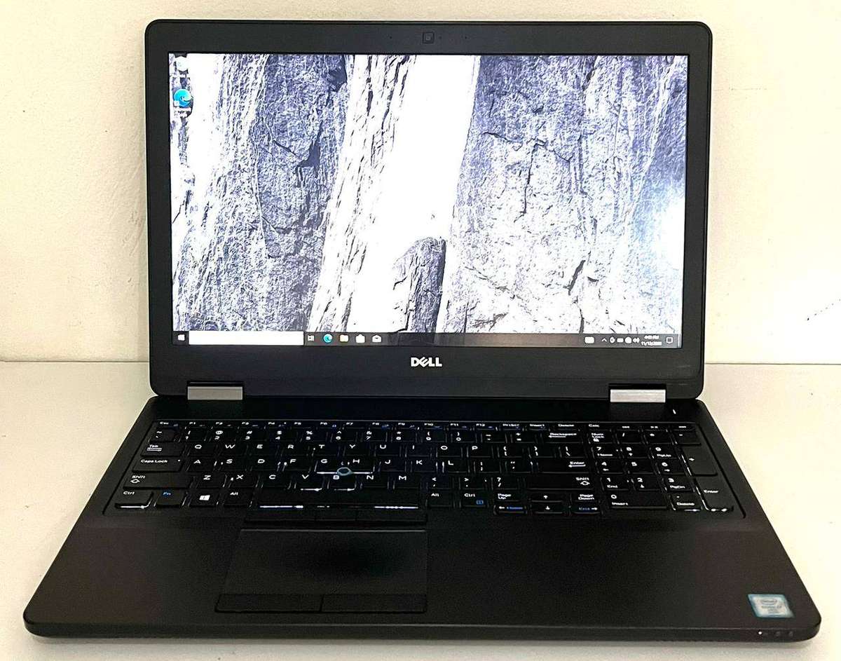 Dell Latitude E5570 15.6" i7-6820HQ 16gb Ram 256gb Ssd Battery health Good