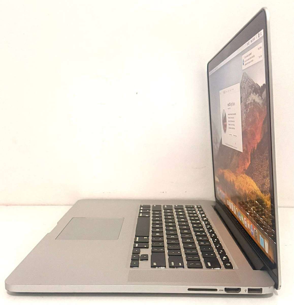 MacBook Pro A1398 2015 16 Inch Intel core i7 16gb Ram 500gb SSD 2.5GHz Cycle count 420