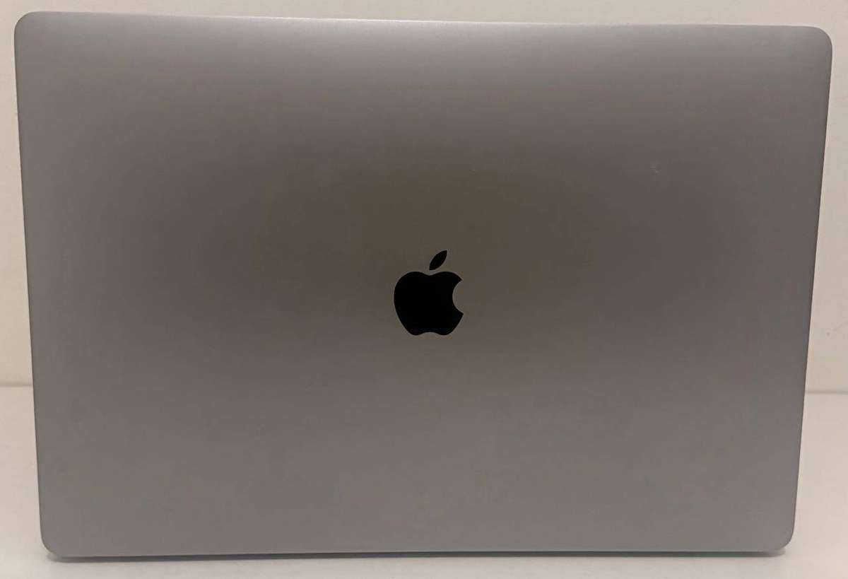 MacBook Pro A1990 2019 Touch Bar 15.4 Inch Intel core i7 16gb Ram 250gb SSD 2.6GHz