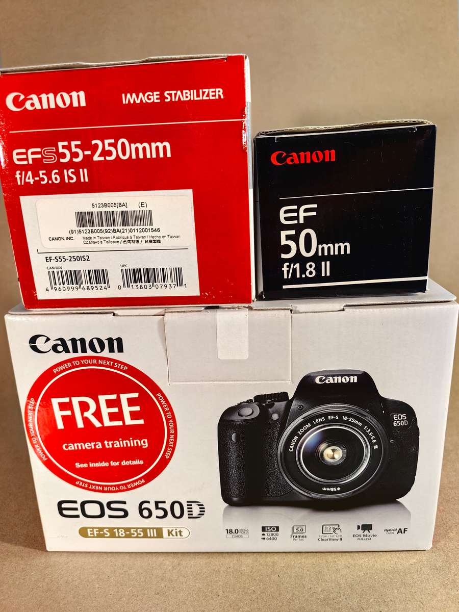 Canon 650D SLR Ultimate Bundle