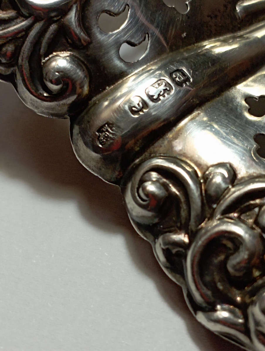 Birmingham hallmarked silver. Small.pierced Bon Bon dish weigh 37 grams .. selling as per scan