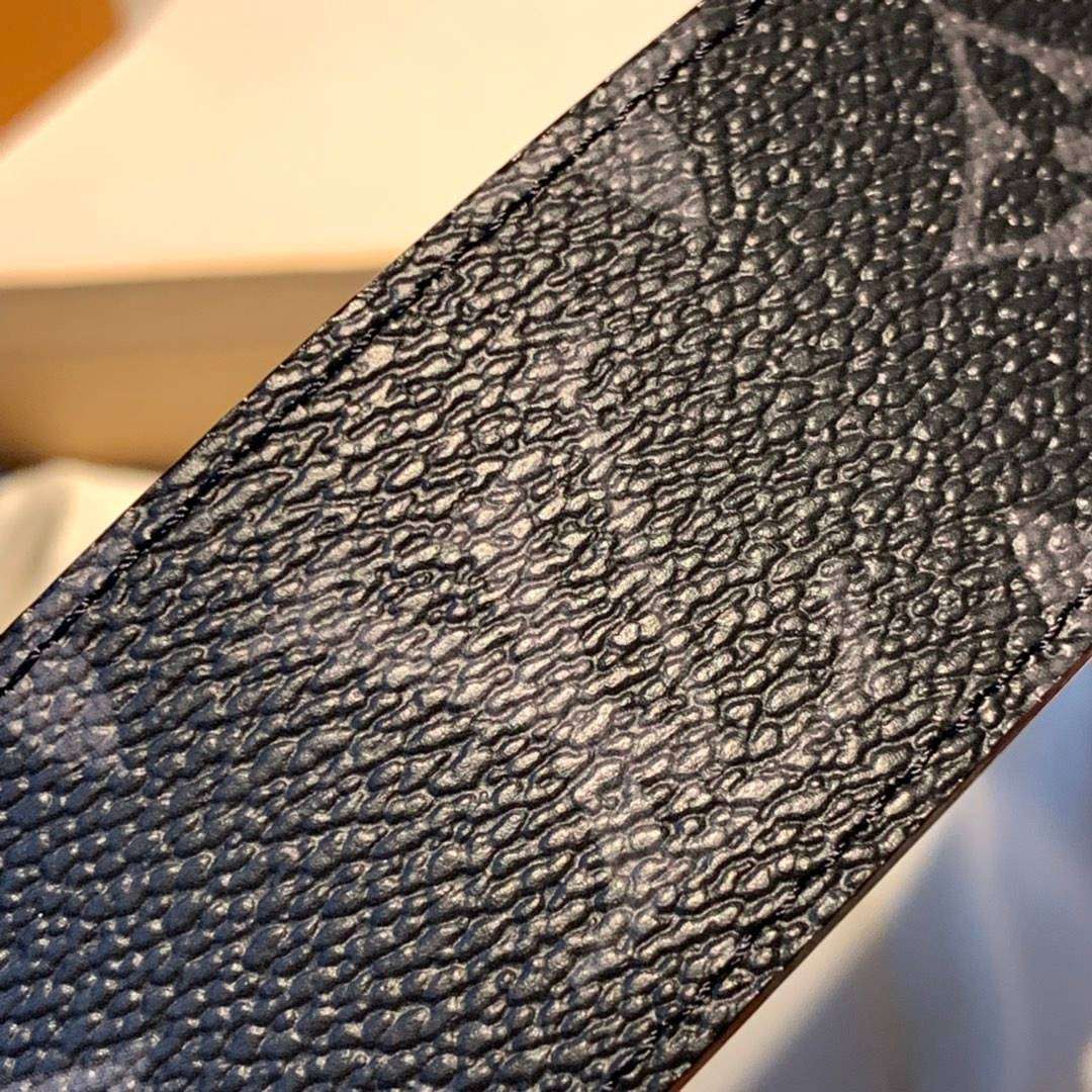 Louis Vuitton Men's Belt