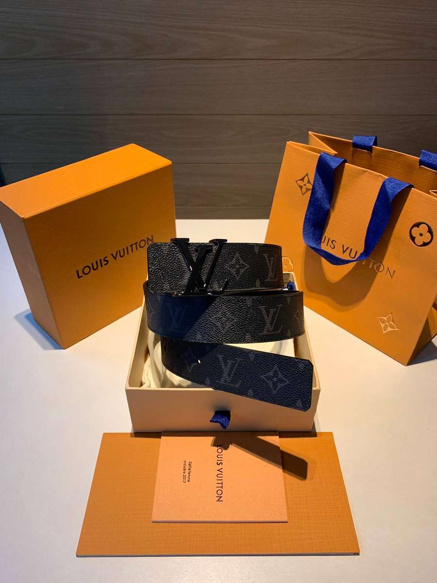 Louis Vuitton Men's Belt