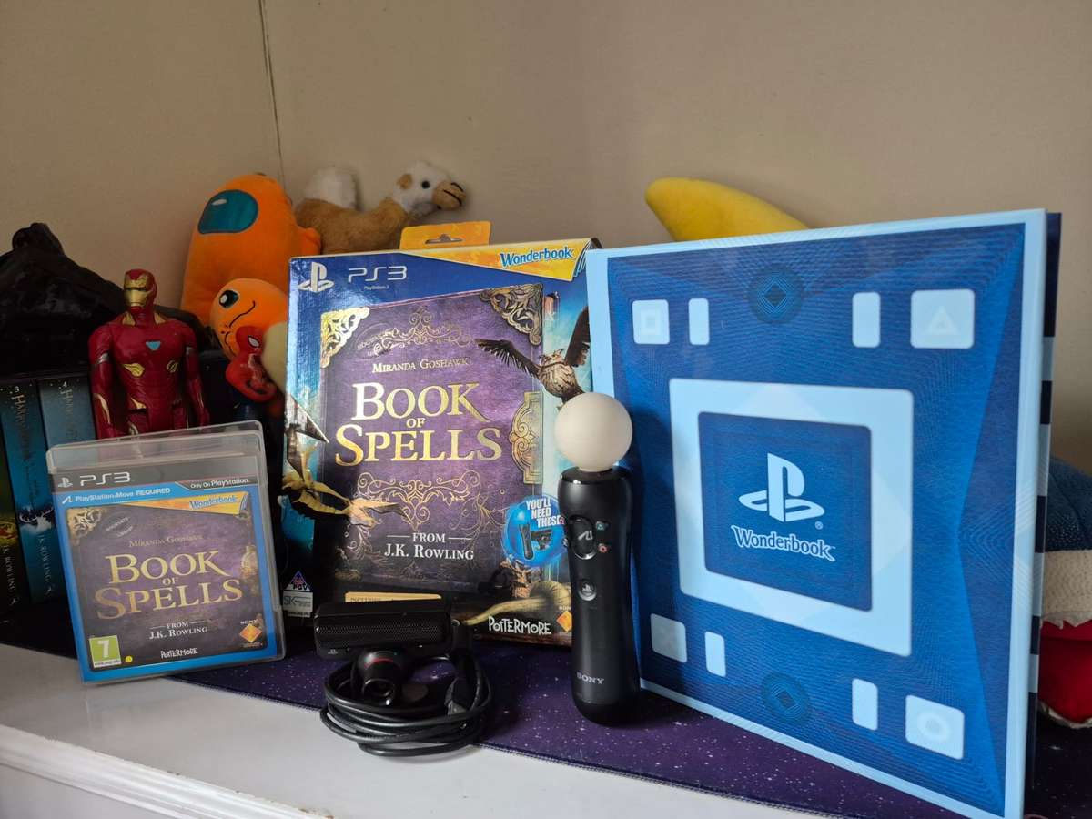 PS3 500GB Super Slim + 1 Controller + Book of Spells + Move Kit (Original Packaging)(Pre-owned)