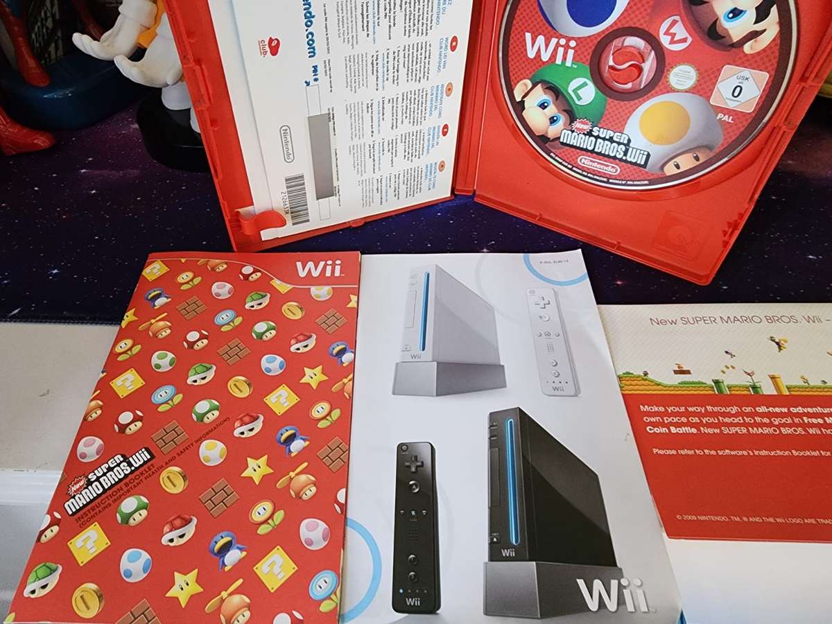 Nintendo Wii New Super Mario Brothers (Pre-owned)