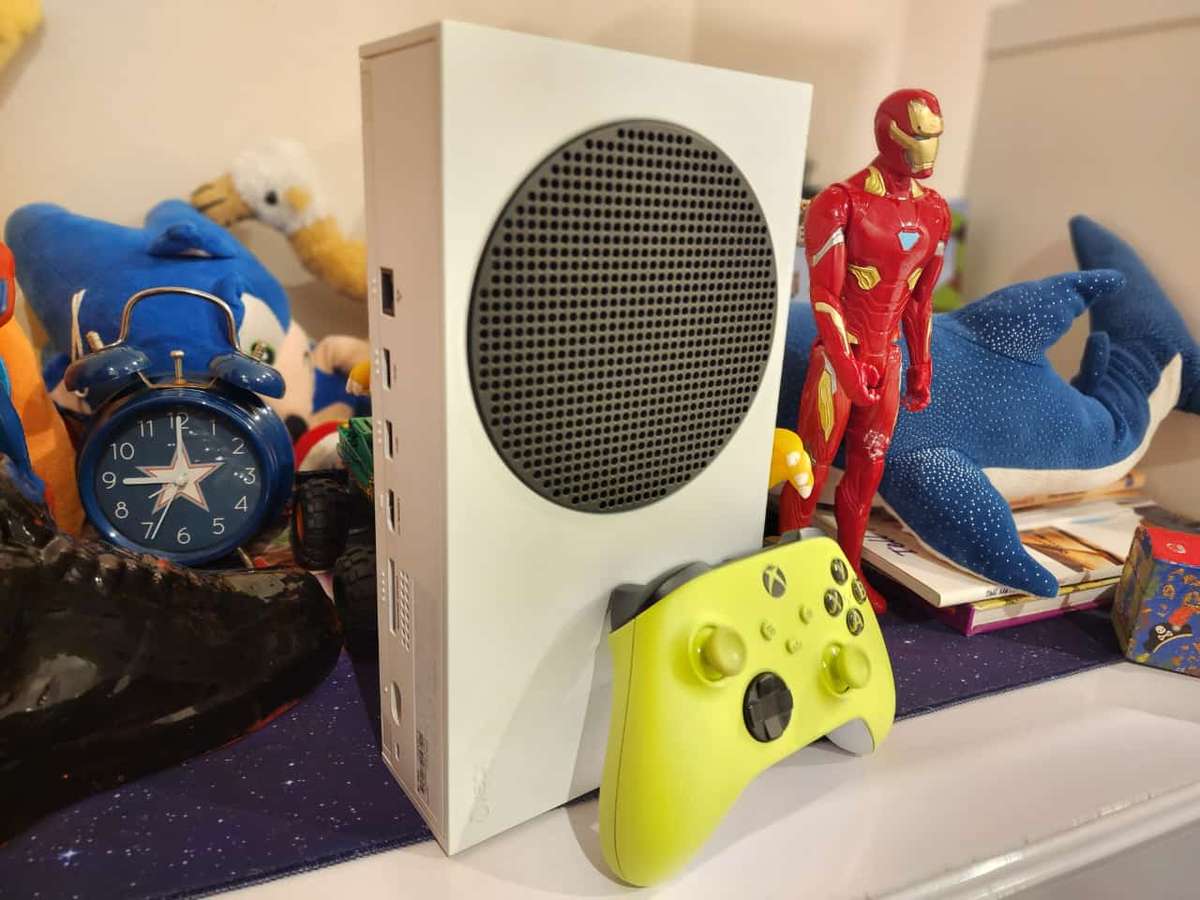 Xbox Series S 512GB + Xbox Series S Controller