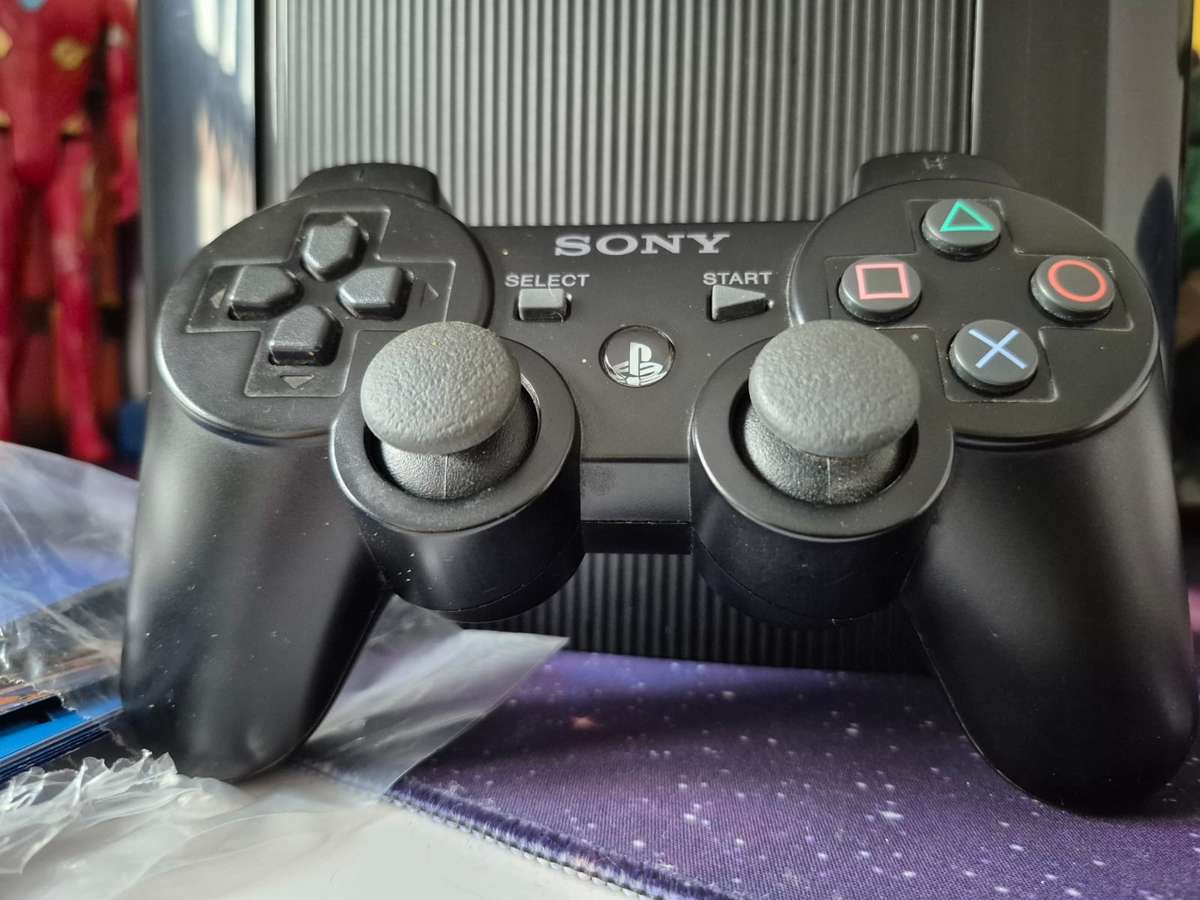 PS3 500GB Super Slim + 1 Controller + Book of Spells + Move Kit (Original Packaging)(Pre-owned)