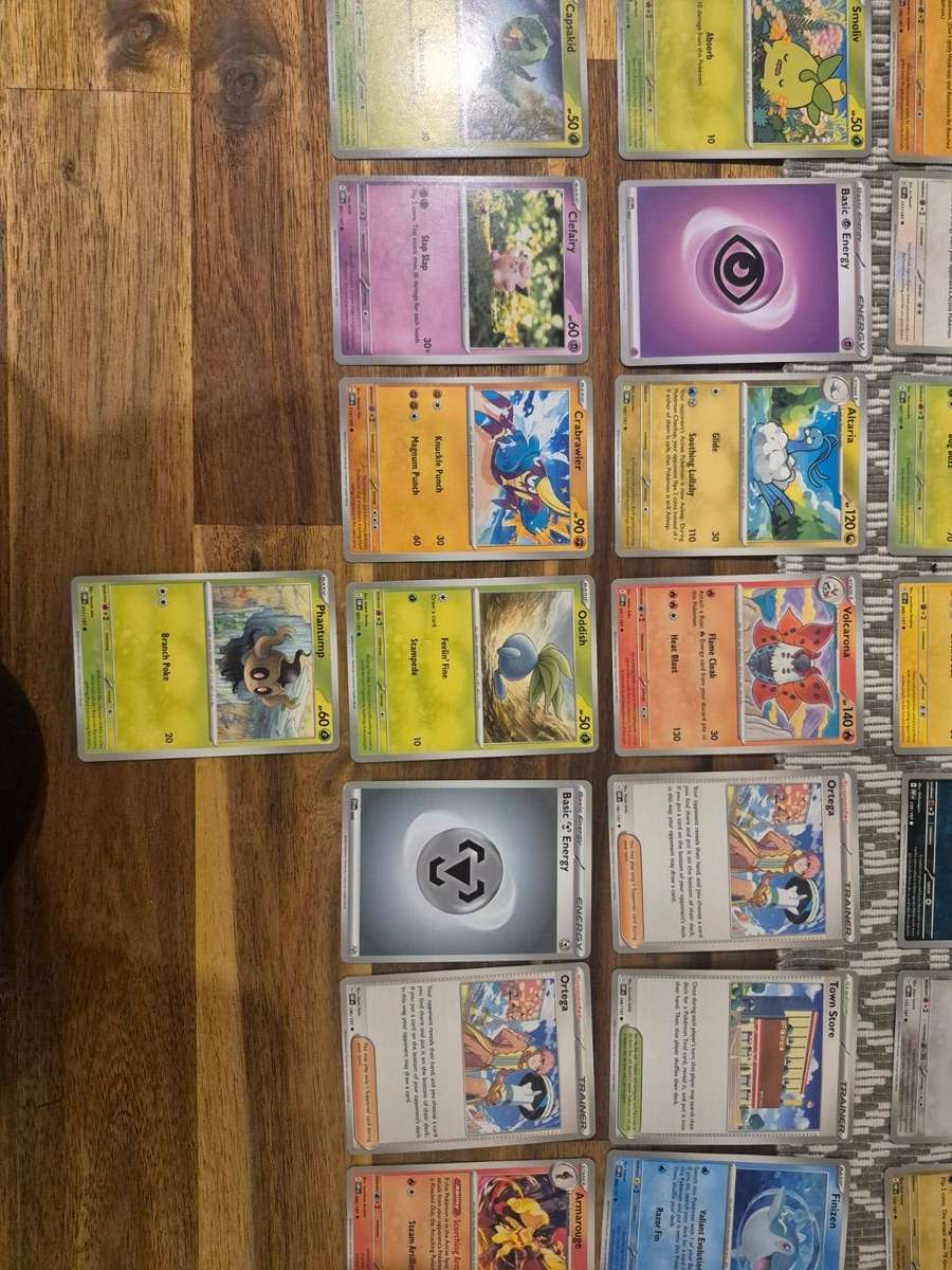 60 Common and Uncommon Pokémon Cards Obsidian Flames