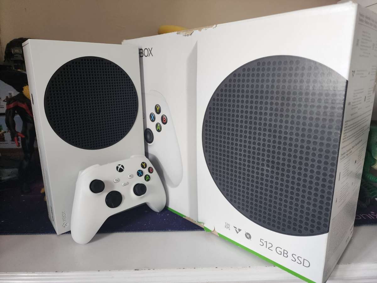 Xbox Series S 512GB + Xbox Series S Controller (Original Packaging)