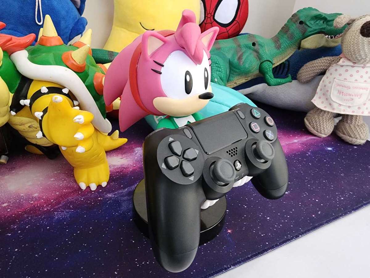 PS4 Original Sony V2 Controller Prestine Condition (Pre-owned)