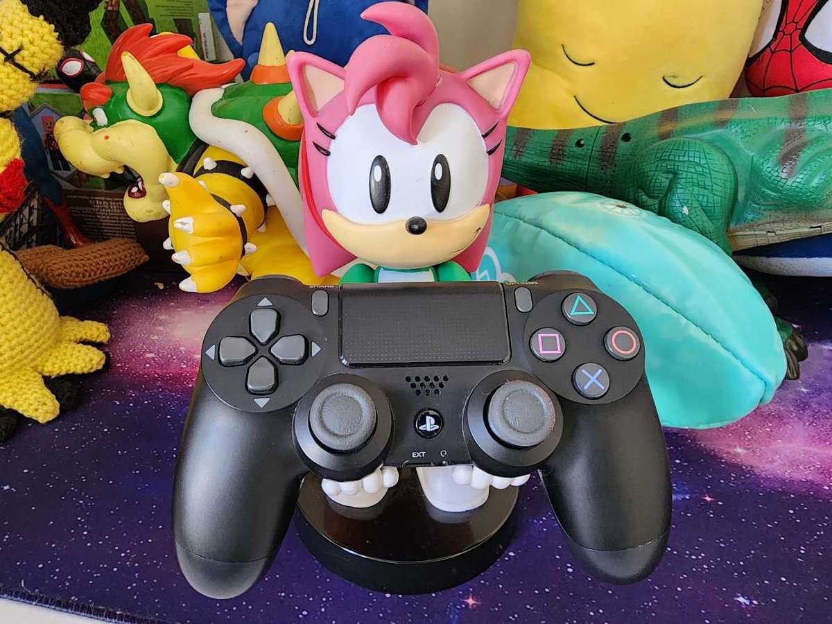 PS4 Original Sony V2 Controller Prestine Condition (Pre-owned)