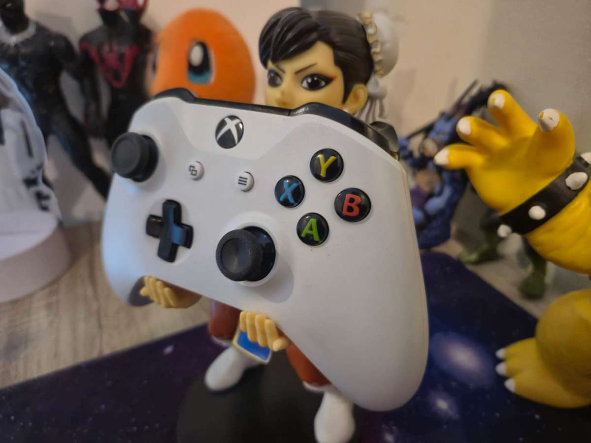 Xbox One S Controller (Pre-owned)