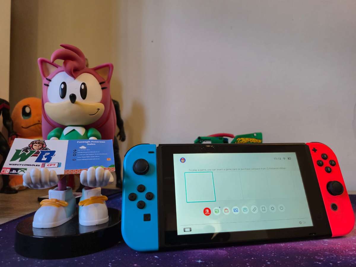 Nintendo Switch V2 32GB Handheld Only (Pre-owned)