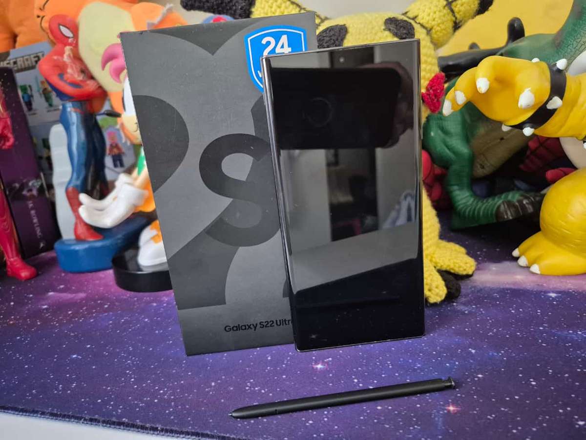 Samsung Galaxy S22 Ultra 256GB, 12GB RAM, Original Packaging (Pre-owned)