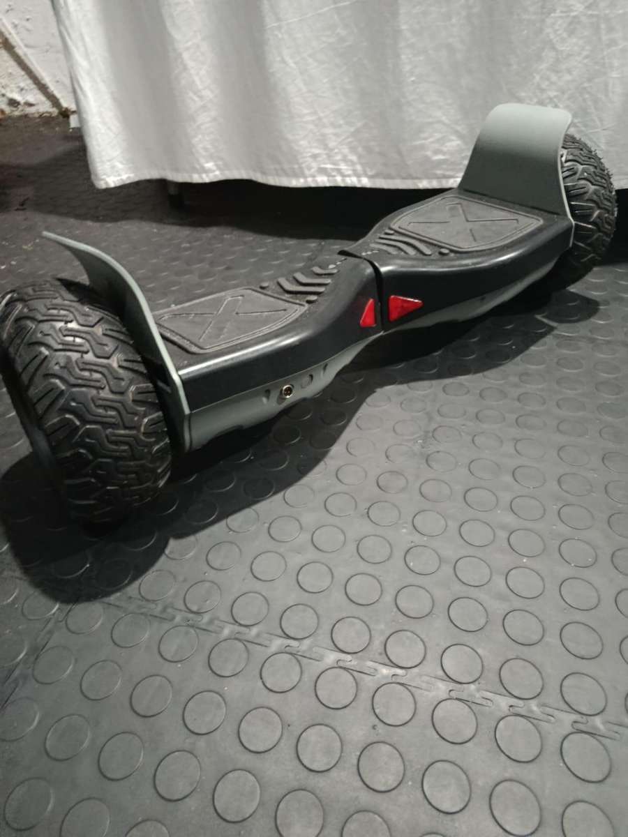 i-Glide V4 8.5" Bluetooth Off-Road Hoverboard