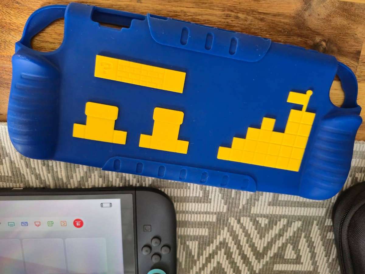 Nintendo Switch 2 Bundle + Extras (Pre-owned)