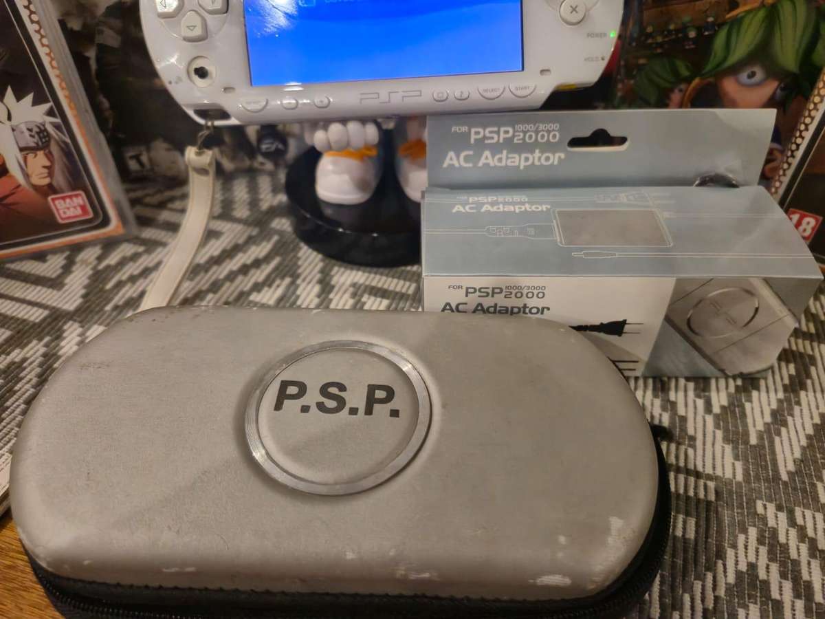 PSP 1000 Limited Edition White, 6 Games