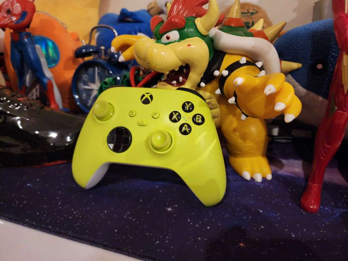 Xbox Series S 512GB + Xbox Series S Controller