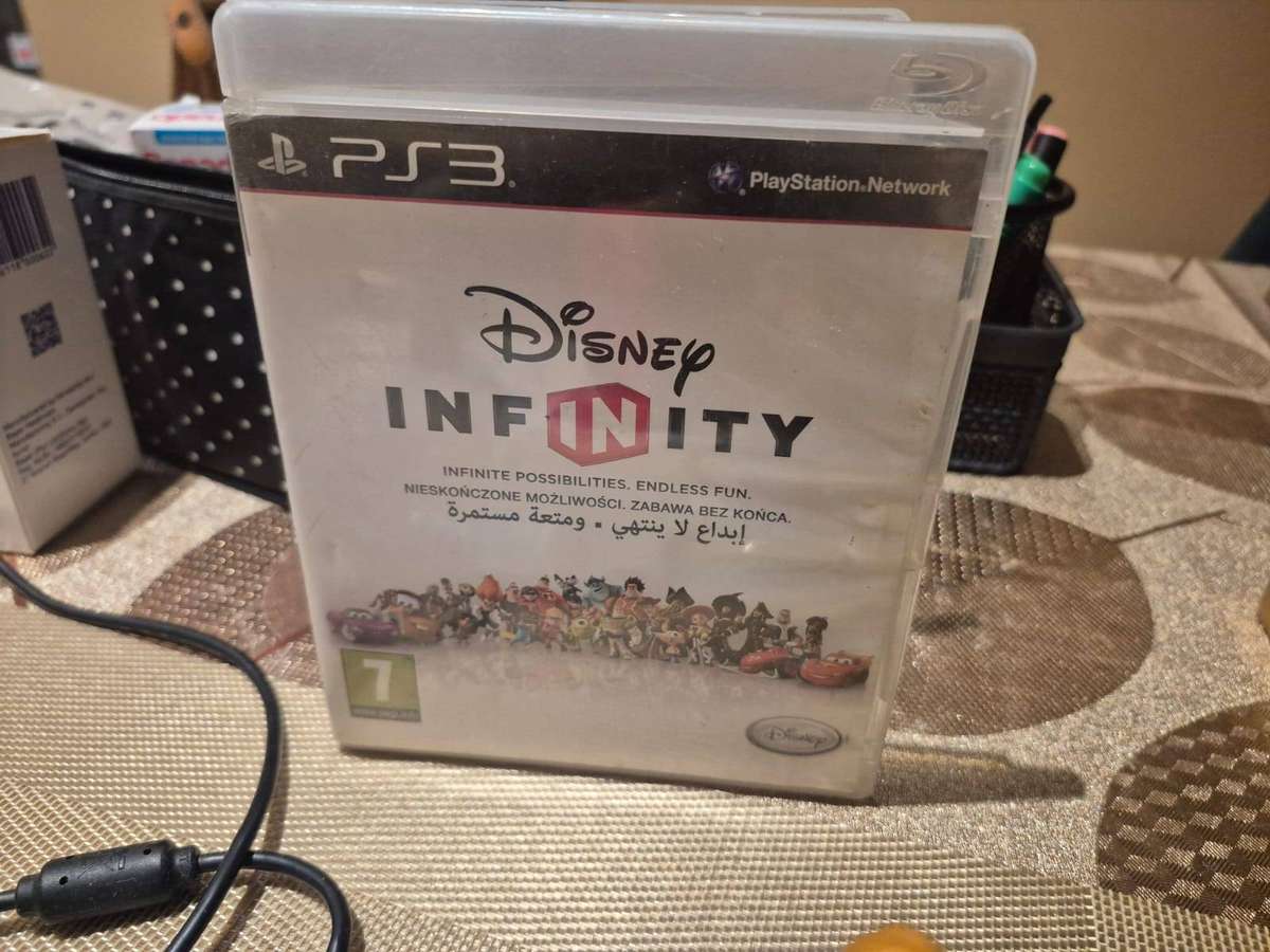 PS3 Disney Infinity Base Set with 4 Figurines  Pre-Owned (Includes Game Disc)