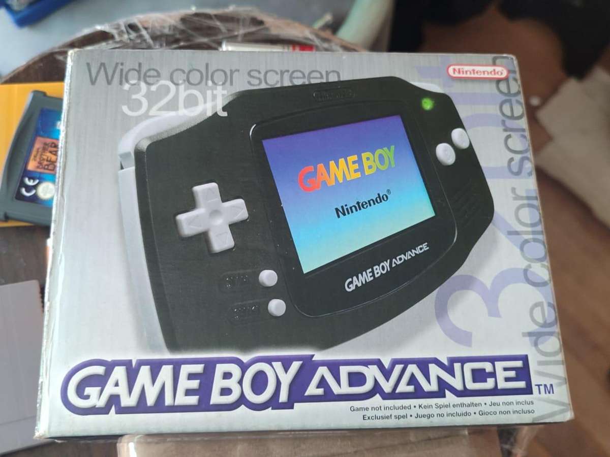 Nintendo Game Boy Advance  32-Bit Wide Colour Screen (Pre-Owned, Complete in Box)