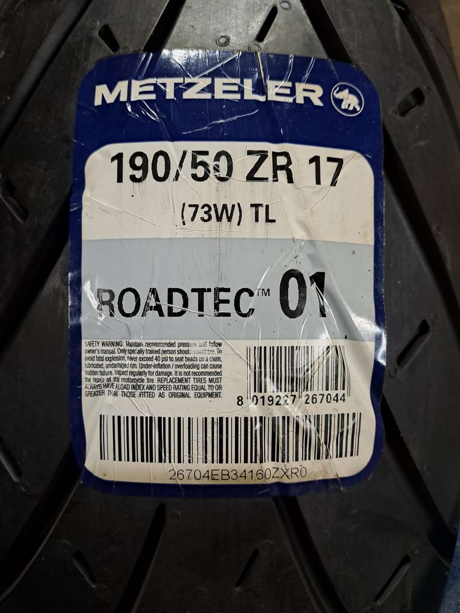 New Superbike Metzeler Roadtec 01 Tyre 190/50/17 Tyres