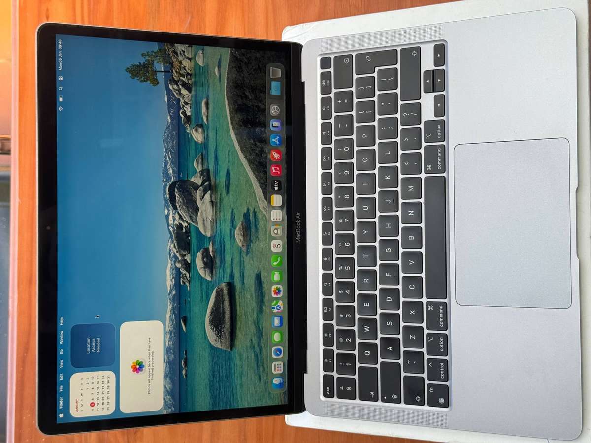 MacBook Air M1