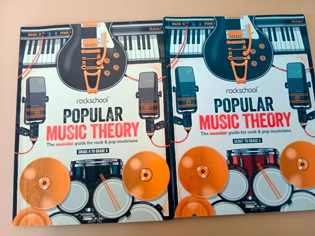 Popular Music Theory, Debut to Grade 5 and Grade 6 to Grade 8 [2-volume set]