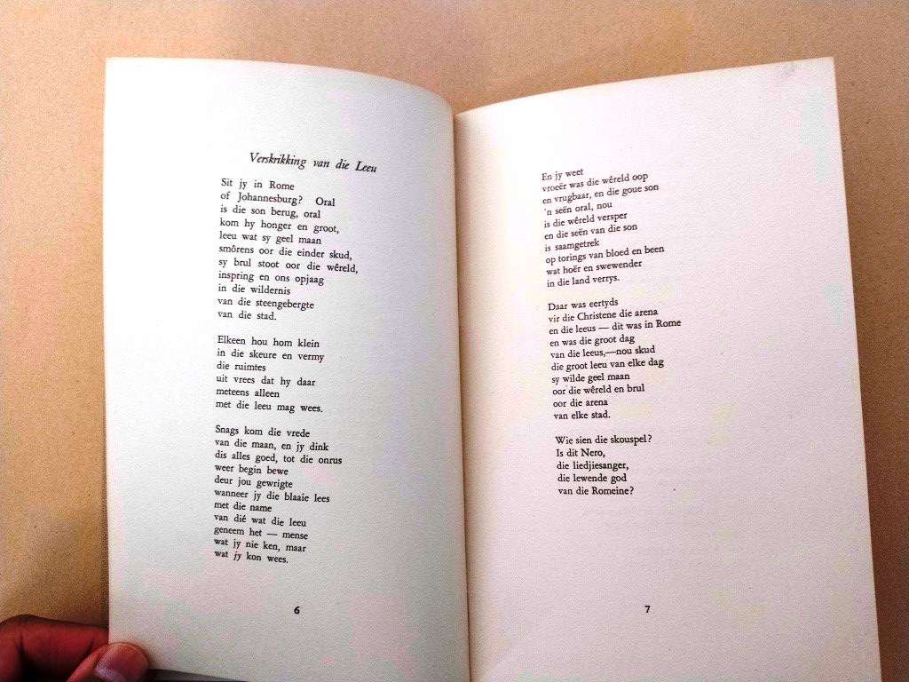 Vuurvoël, L.S. van der Walt ['n digbundel]