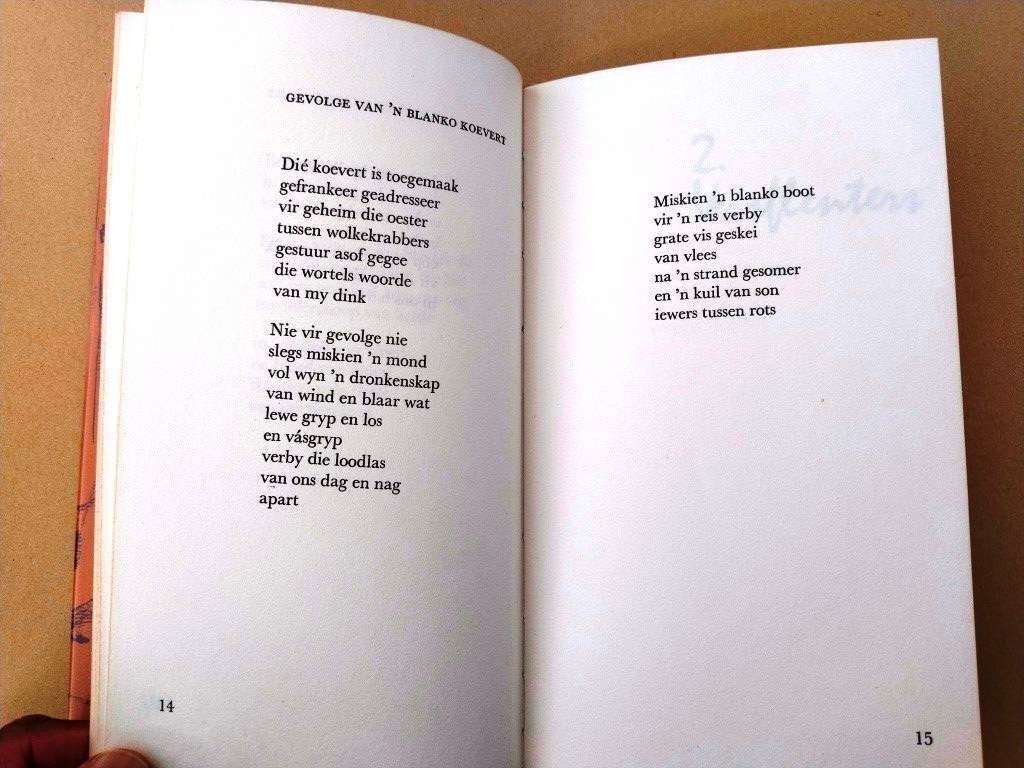 'n Boot in die woestyn, Marlise Joubert ['n digbundel]