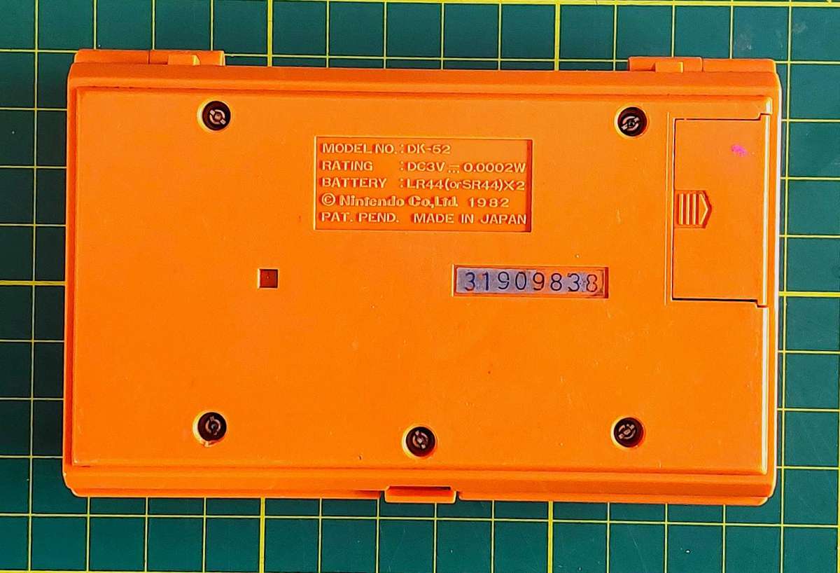 NINTENDO GAME AND WATCH DONKEY KONG MULTI SCREEN (DK52)