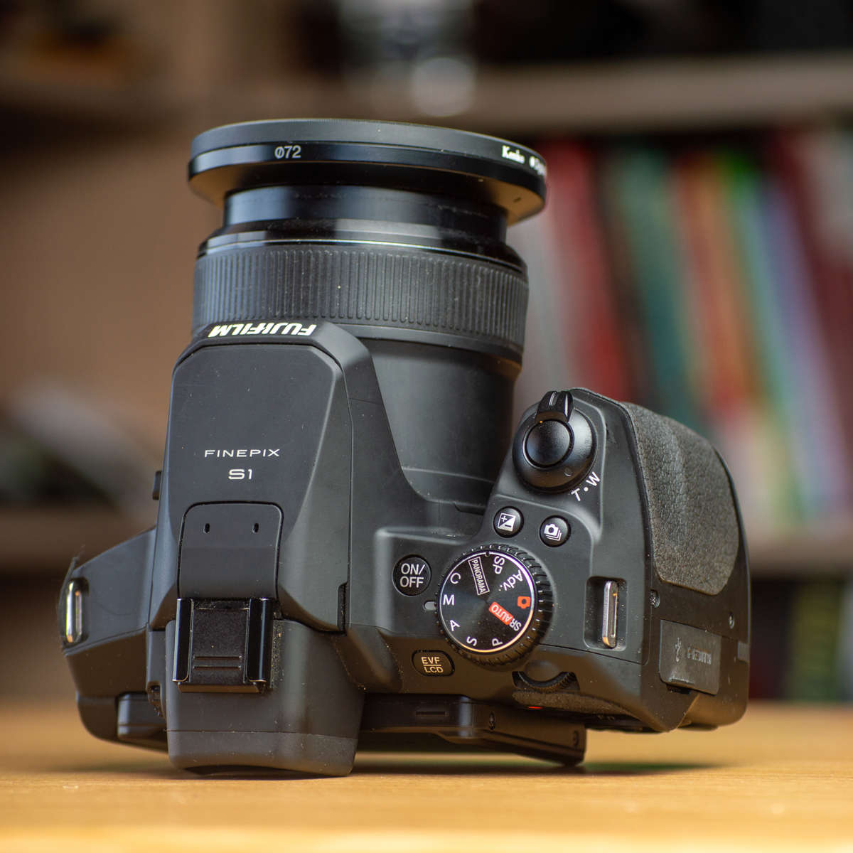 Fuji Finepix S1 50X Optical Zoom (A Beast of a Camera)