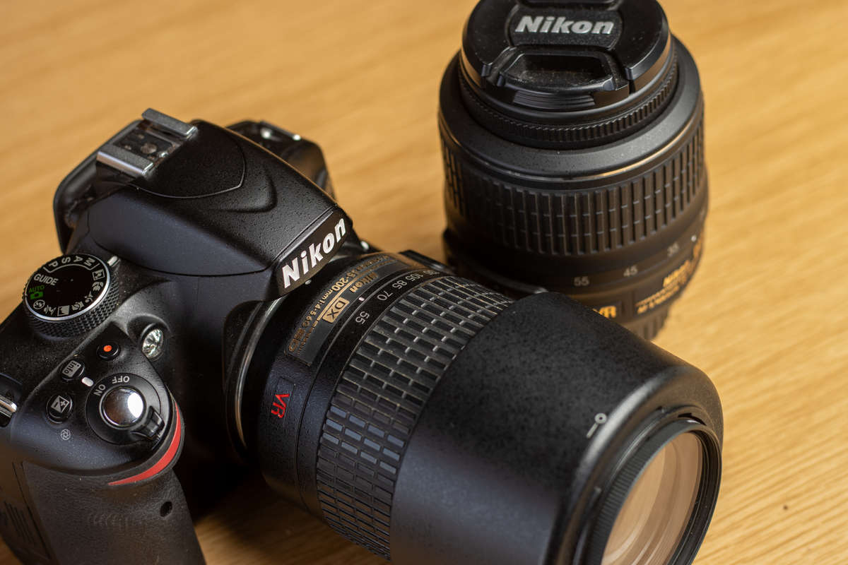 Nikon D3200 Bundle, 2 lenses, 2 Batteries (Low Shutter Count)