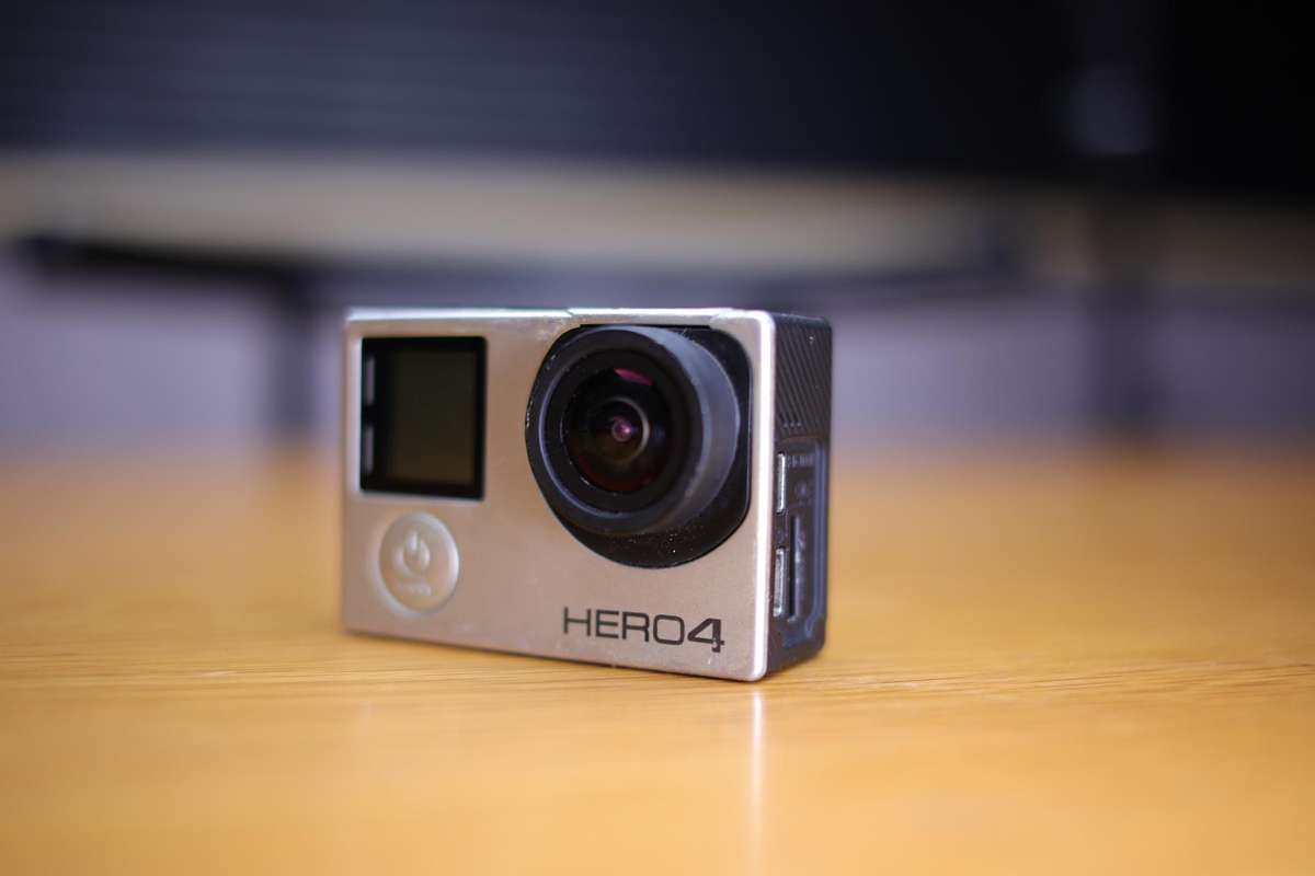 Gopro Hero 4 with 3 Batteries and charger
