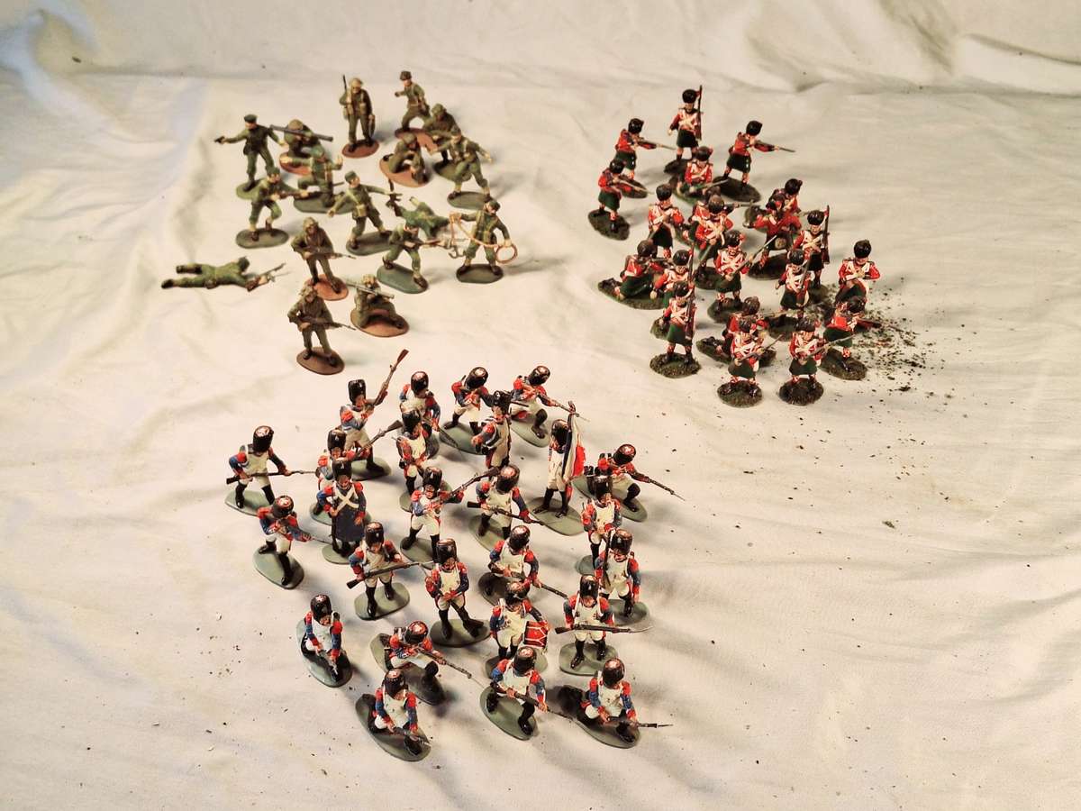 Model soldiers 1/32 scale