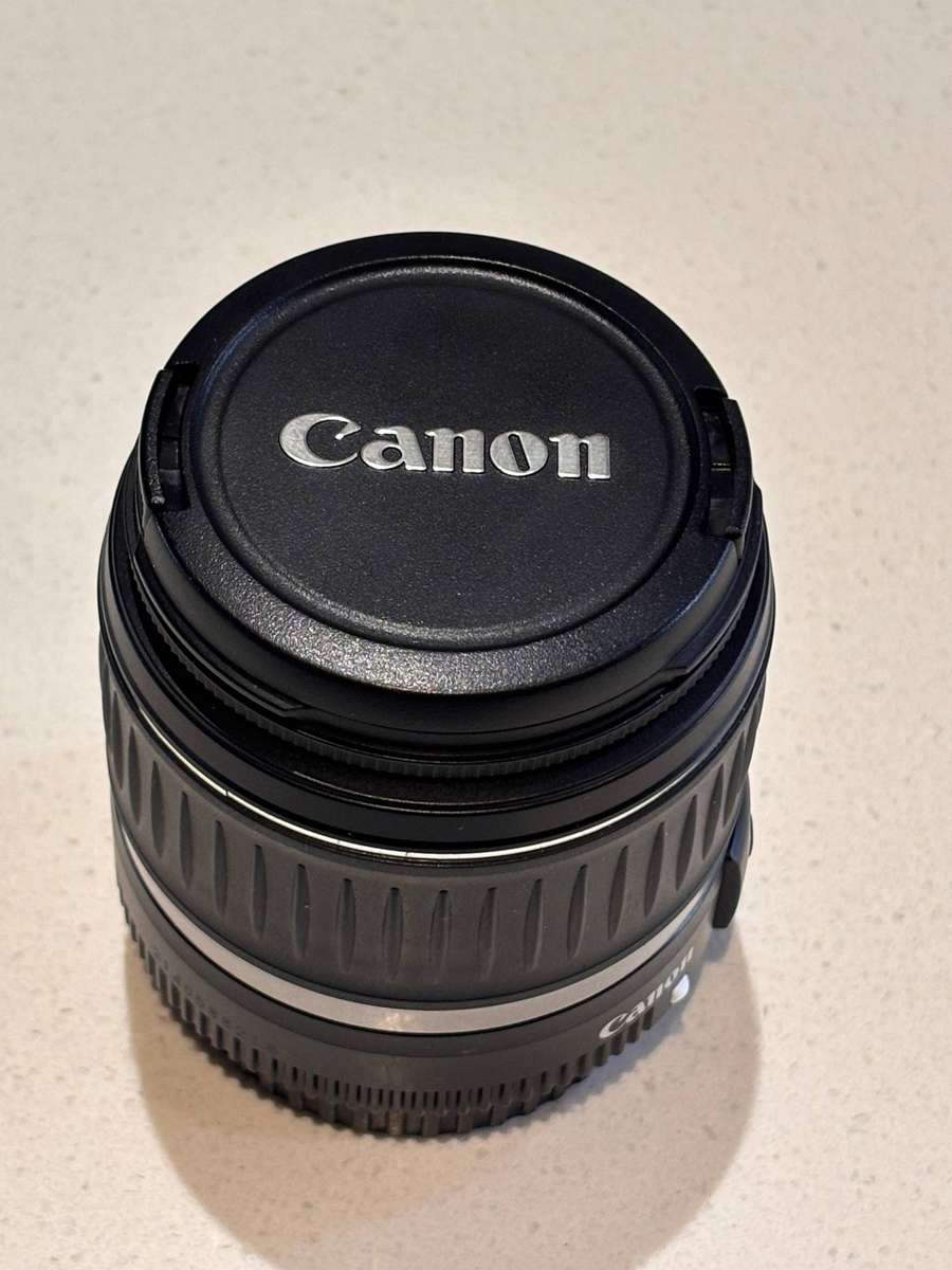 Canon EF-S 18-55mm f/3.5-5.6 II lens
