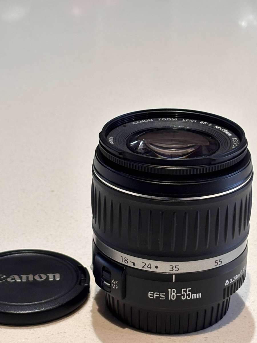 Canon EF-S 18-55mm f/3.5-5.6 II lens