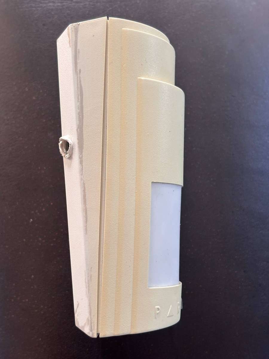 PIR  Paradox Wireless PMD1 indoors