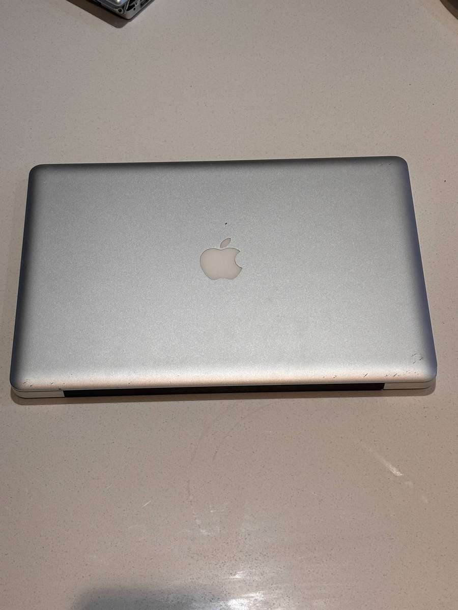 TWO Macbook pro X2 for Parts